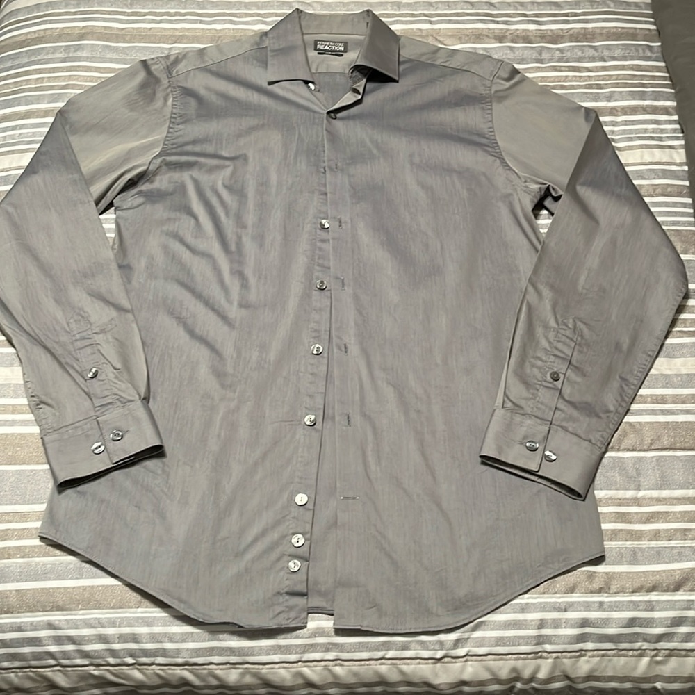 Kennith Cole Reaction shirt